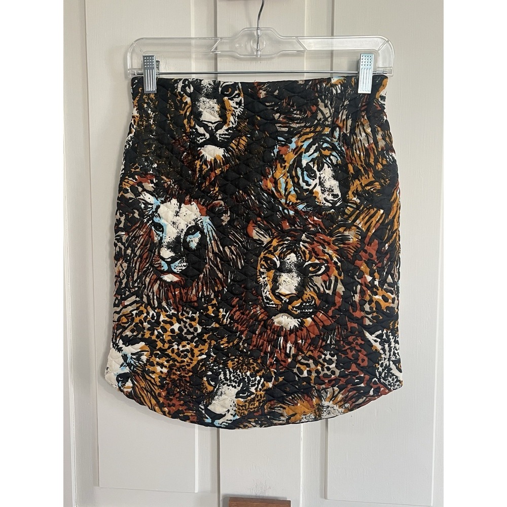 H&M Women's Quilted Wild Cat Mini Skirt Size Small With Zip Back Artsy Y2K